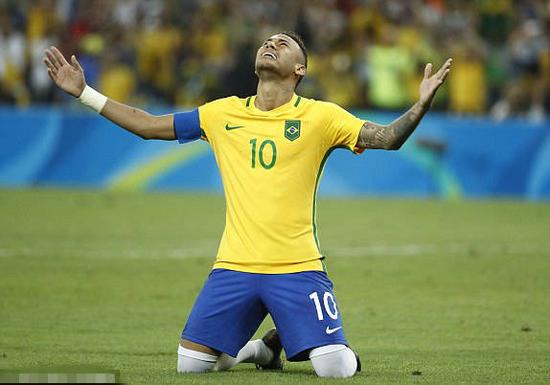 上赛季欧联杯8轮0胜后，尼斯本赛季欧联杯又遭遇开局4轮全败（继上季欧联8战不胜后，尼斯本季再遭欧联开局四连败）