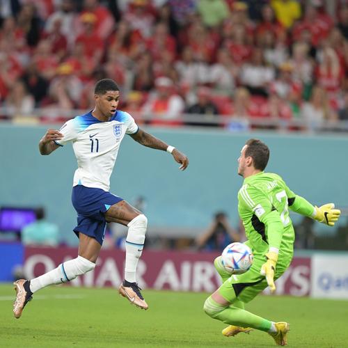 斯科尔斯、卡拉格都认为：哈白布是足球历史上最佳中场组合（斯科尔斯与卡拉格一致认为：哈白布堪称足坛史上最强中场组合）