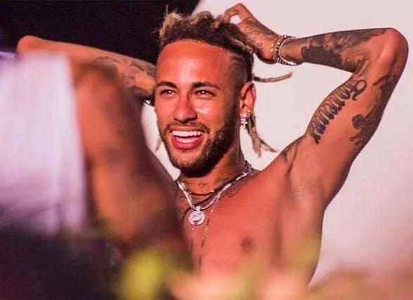 命运齿轮？柏太阳神曾飞点+被绝杀输鹿岛，最终1分之差丢冠（宿命轮回？柏太阳神曾失点又遭绝杀不敌鹿岛，最终以1分之差憾失冠军）