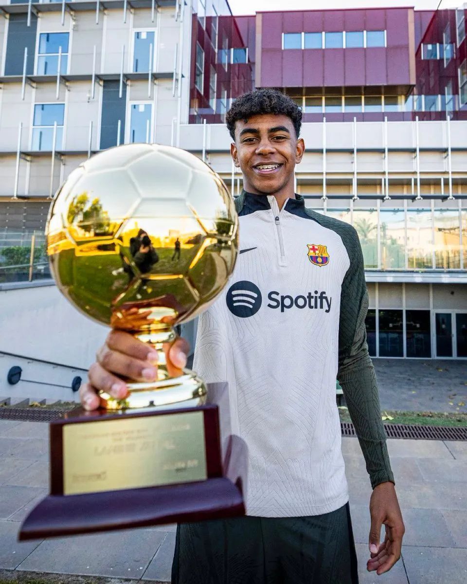 足记·风云丨2025足协杯巅峰之战—钟义浩（足记·风云：2025足协杯终极对决——钟义浩）