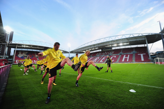 那不勒斯官方：吉尔摩周一将接受手术；据悉将缺阵至明年一月（那不勒斯通报：吉尔摩周一接受手术，预计缺阵至明年一月）